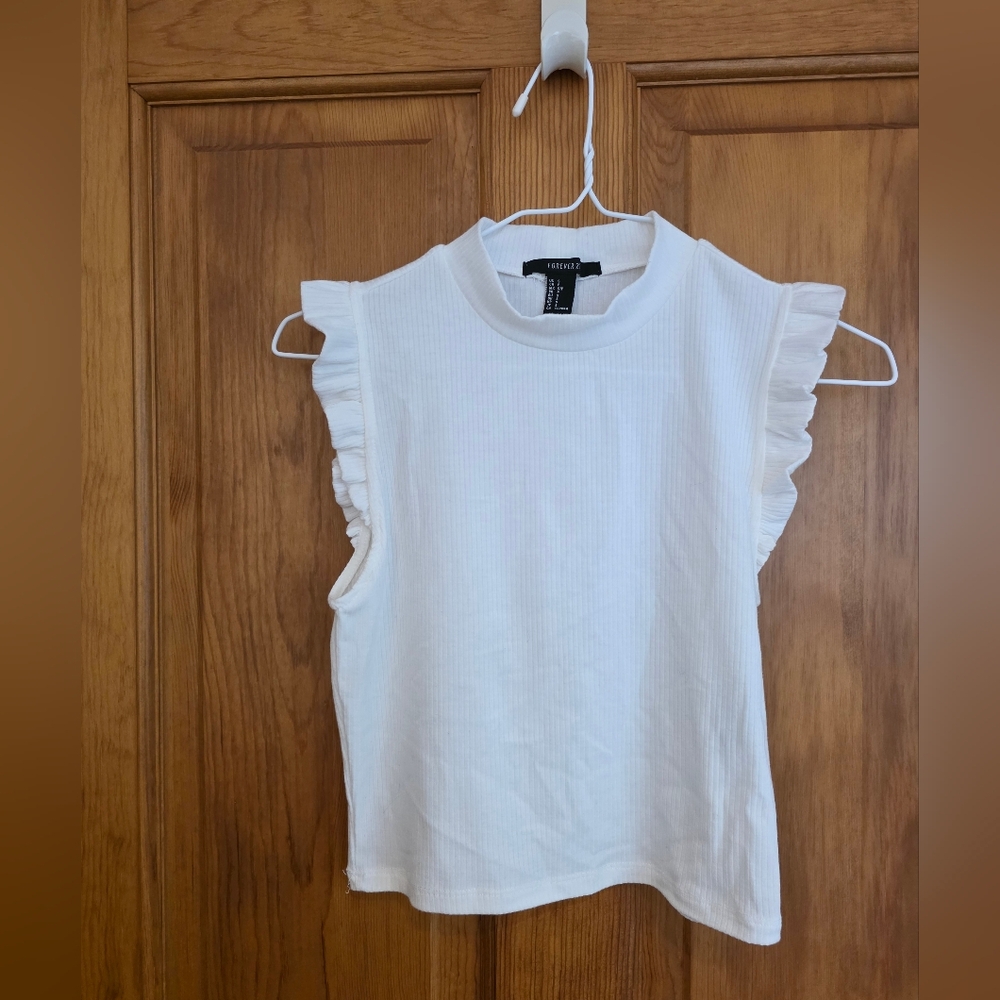 Forever 21 Off White Ruffle Sleeve Crop Top